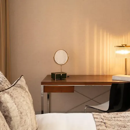 Hotel Park & 5*